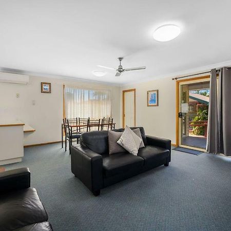 Dolphin Sands Holiday Cabins 科夫斯港 外观 照片