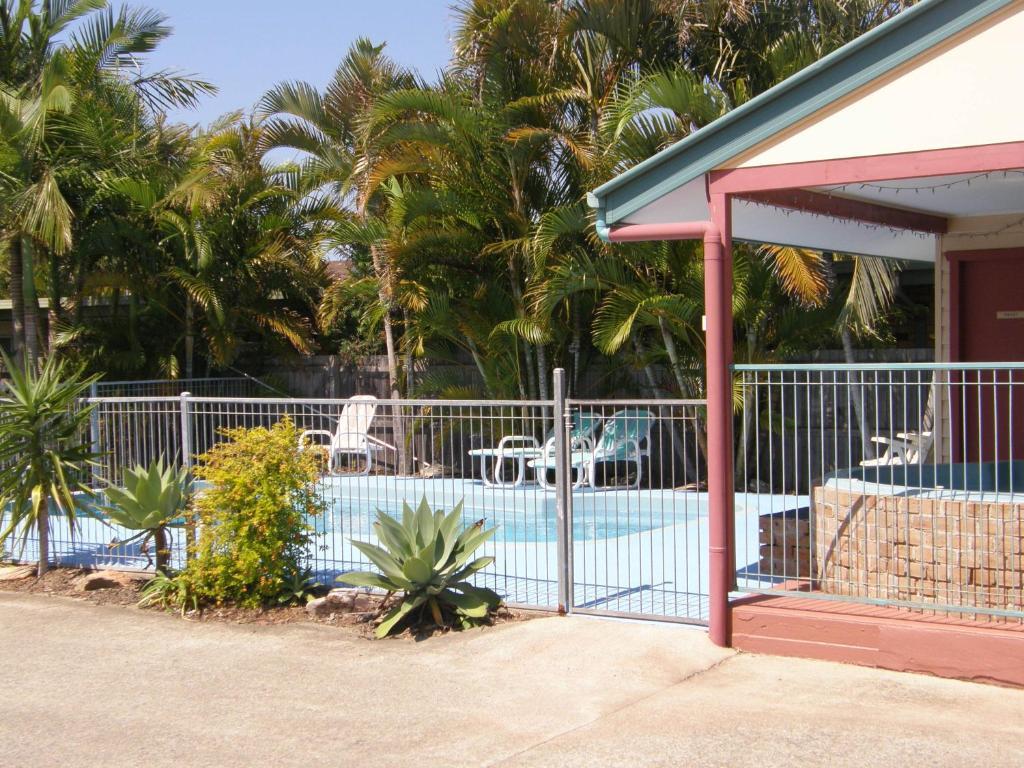 Dolphin Sands Holiday Cabins 科夫斯港 外观 照片
