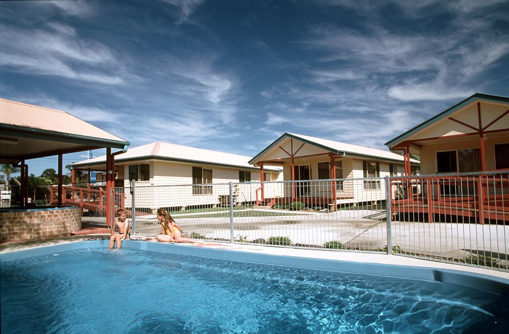 Dolphin Sands Holiday Cabins 科夫斯港 外观 照片